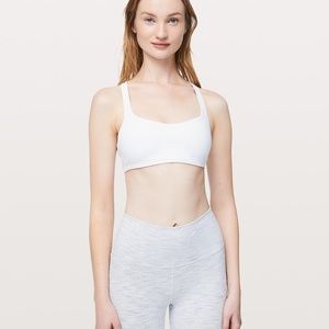Lululemon Free To Be Bra